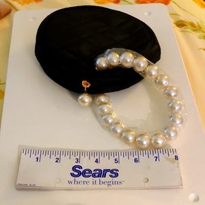 Vintage Faux giant pearl wrist purse quilt giovane italy